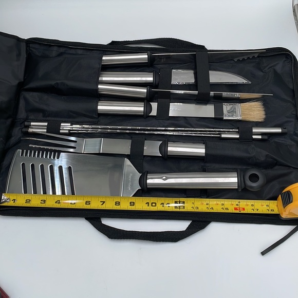 - Seghesio Family Vineyards Stainless Steel BBQ Set with Case - Picture 8 of 8